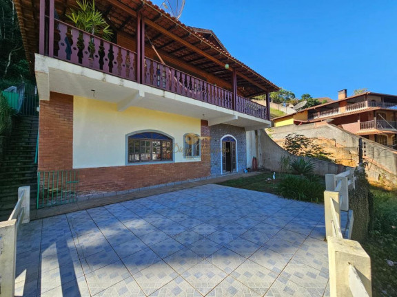 Casa com 3 Quartos à Venda, 217 m² em Barra Do Imbuí - Teresópolis