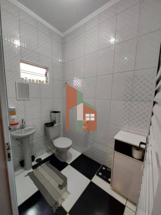 Imagem Casa com 3 Quartos à Venda, 246 m² em Piracaia
