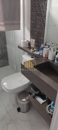 Imagem Sobrado com 3 Quartos à Venda, 10 m² em Santa Regina - Camboriú