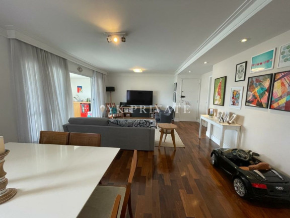 Apartamento com 3 Quartos à Venda, 132 m² em Barra Funda - São Paulo