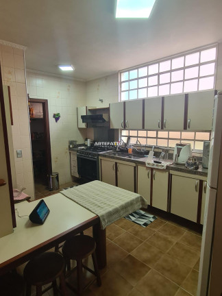 Imagem Casa com 5 Quartos à Venda, 282 m² em Centro - Franca