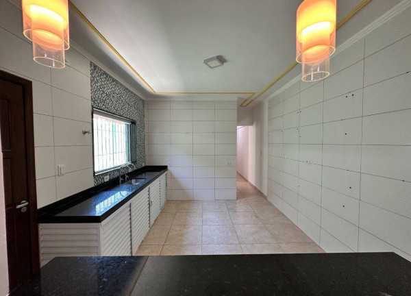 Imagem Casa com 2 Quartos à Venda, 71 m² em Caiçara - Praia Grande Imagem Casa com 2 Quartos à Venda, 71 m² em Caiçara - Praia Grande