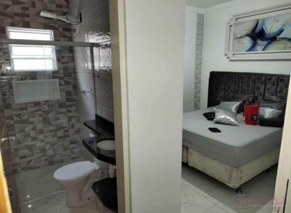 Imagem Casa com 3 Quartos à Venda, 244 m² em Flórida - Praia Grande Imagem Casa com 3 Quartos à Venda, 244 m² em Flórida - Praia Grande