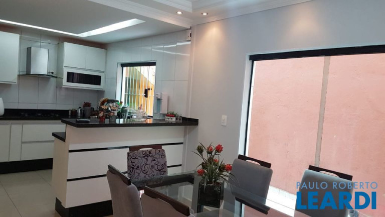 Imagem Sobrado com 3 Quartos à Venda, 201 m² em Vila Linda - Santo André Imagem Sobrado com 3 Quartos à Venda, 201 m² em Vila Linda - Santo André