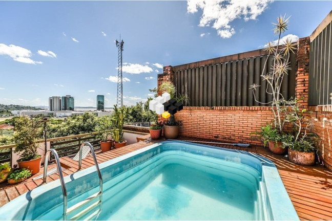 Imagem Cobertura com 3 Quartos à Venda, 234 m² em Cristal - Porto Alegre Imagem Cobertura com 3 Quartos à Venda, 234 m² em Cristal - Porto Alegre