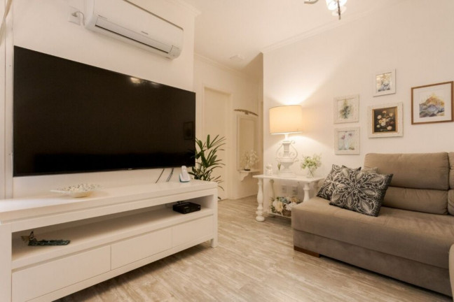 Imagem Imóvel com 2 Quartos à Venda, 75 m² em Petrópolis - Porto Alegre