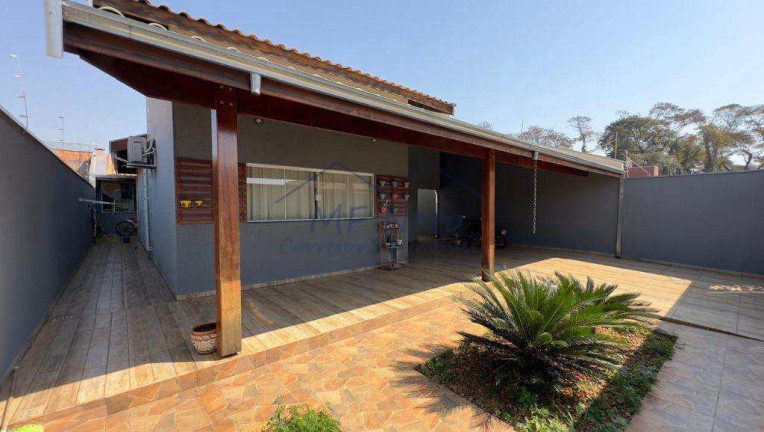 Casa com 3 Quartos à Venda, 300 m² em Parque Dos Eucaliptos - Pirassununga