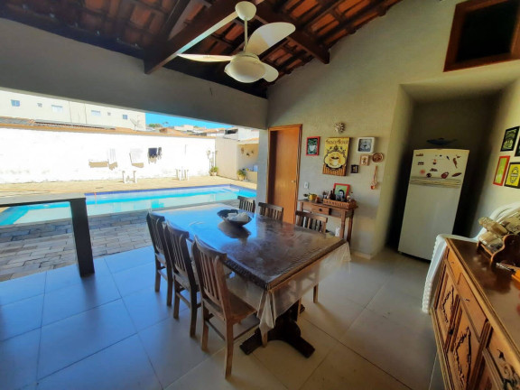 Imagem Casa com 5 Quartos à Venda, 530 m² em Centro - Atibaia