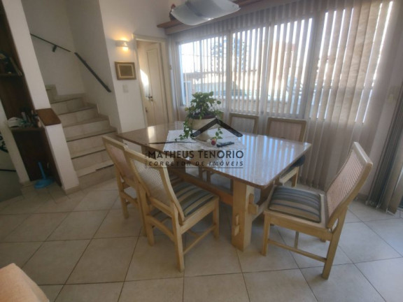 Imagem Cobertura com 4 Quartos à Venda, 180 m²