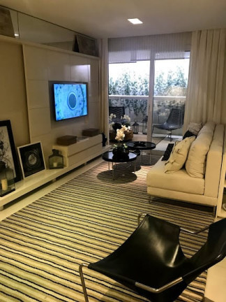 Imagem Cobertura com 2 Quartos à Venda, 157 m²