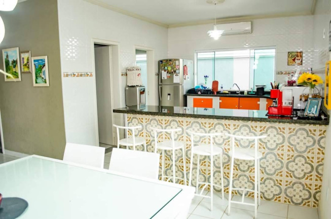 Imagem Casa com 5 Quartos à Venda, 270 m² em Jardim Oásis - Taubaté