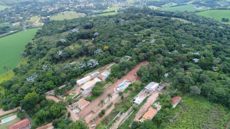 Imagem Terreno à Venda, 1 m² em Jardim Maracanã - Atibaia Imagem Terreno à Venda, 1 m² em Jardim Maracanã - Atibaia