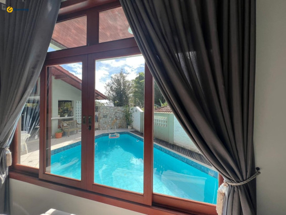 Imagem Casa com 3 Quartos à Venda, 445 m² em Pantanal - Florianópolis Imagem Casa com 3 Quartos à Venda, 445 m² em Pantanal - Florianópolis