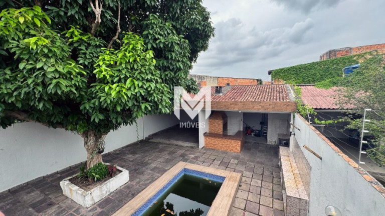 Imagem Casa com 3 Quartos à Venda, 372 m² em Sacramenta - Belém
