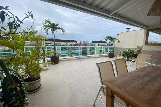 Imagem Cobertura com 3 Quartos à Venda, 200 m² em Barra Da Tijuca - Rio De Janeiro Imagem Cobertura com 3 Quartos à Venda, 200 m² em Barra Da Tijuca - Rio De Janeiro