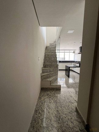 Imagem Cobertura com 2 Quartos à Venda, 82 m² em Santa Efigênia - Belo Horizonte