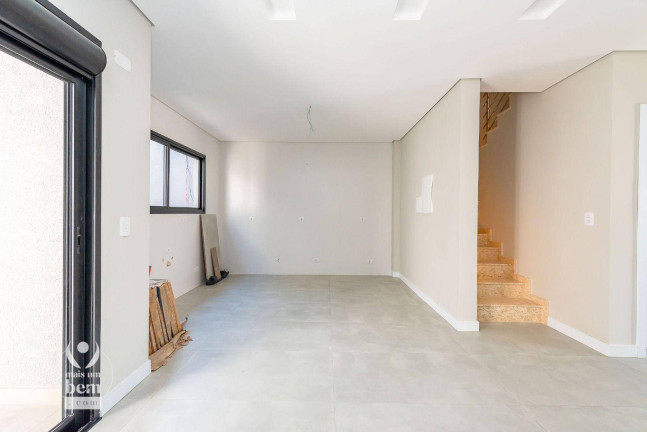Imagem Sobrado com 3 Quartos à Venda, 135 m² em água Verde - Curitiba Imagem Sobrado com 3 Quartos à Venda, 135 m² em água Verde - Curitiba