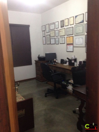 Imagem Casa com 3 Quartos à Venda, em São Geraldo - Poços De Caldas Imagem Casa com 3 Quartos à Venda, em São Geraldo - Poços De Caldas