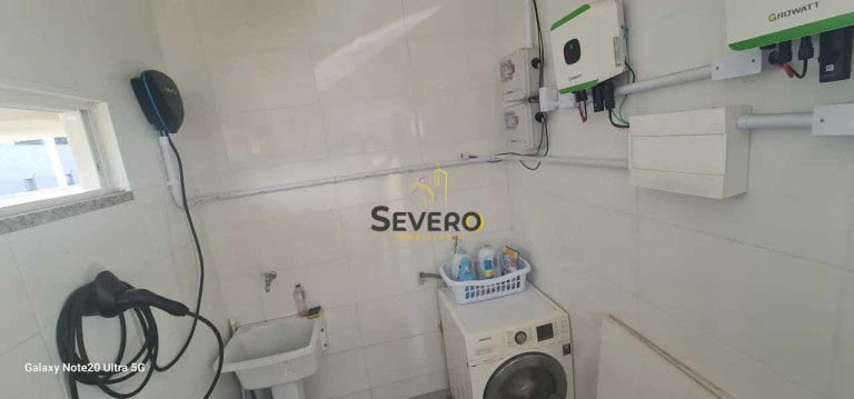 Imagem Casa com 3 Quartos à Venda, 300 m² em Centro - Maricá