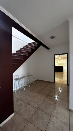 Imagem Sobrado com 4 Quartos à Venda, 218 m² em Vila Areao - Taubaté