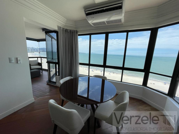 Imagem Apartamento com 3 Quartos para Alugar, 140 m² em Centro - Balneário Camboriú Imagem Apartamento com 3 Quartos para Alugar, 140 m² em Centro - Balneário Camboriú