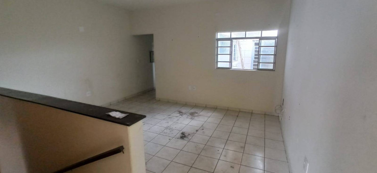 Imagem Casa com 2 Quartos à Venda,  em Cecap - Taubaté