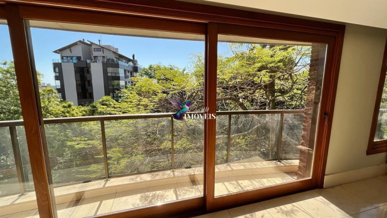 Imagem Apartamento com 3 Quartos à Venda, 326 m² em Moinhos De Vento - Porto Alegre