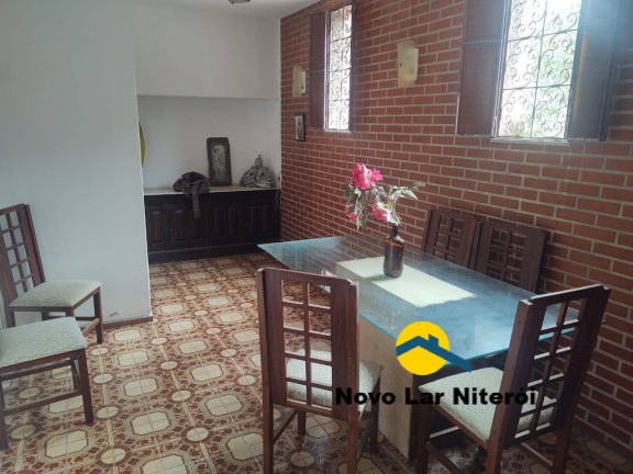 Imagem Casa com 4 Quartos à Venda, 275 m² em Santa Rosa - Niterói