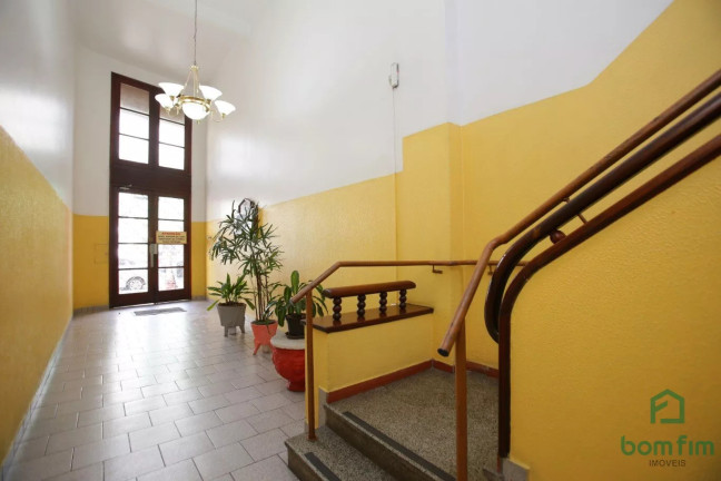 Imagem Apartamento com 1 Quarto à Venda, 56 m² em Centro Histórico - Porto Alegre Imagem Apartamento com 1 Quarto à Venda, 56 m² em Centro Histórico - Porto Alegre