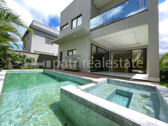 Imagem Casa com 5 Quartos à Venda, 323 m² em Coaçu - Eusébio