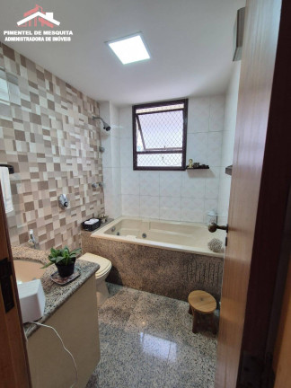 Imagem Apartamento com 4 Quartos à Venda, 319 m² em Icaraí - Niterói