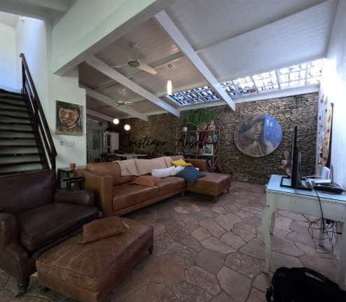 Imagem Casa com 6 Quartos à Venda, 300 m² em Maresias - São Sebastião Imagem Casa com 6 Quartos à Venda, 300 m² em Maresias - São Sebastião