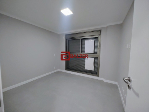 Imagem Apartamento com 3 Quartos à Venda, 132 m² em Centro - Florianópolis Imagem Apartamento com 3 Quartos à Venda, 132 m² em Centro - Florianópolis