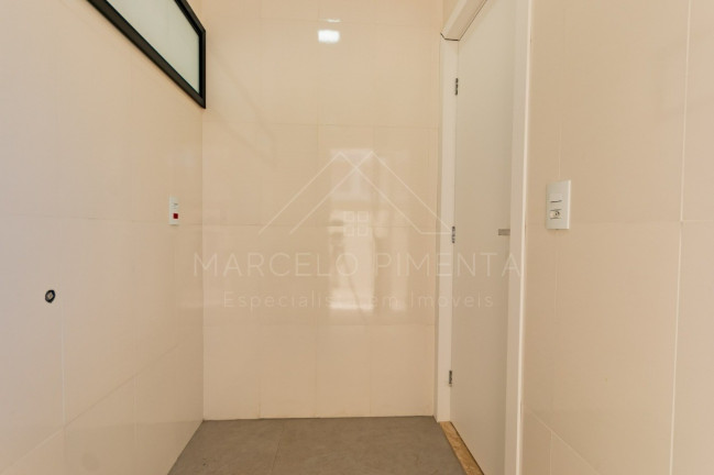 Casa com 3 Quartos à Venda, 300 m² em Roncáglia - Valinhos