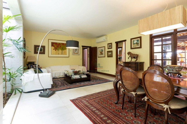 Imagem Casa com 4 Quartos à Venda, 365 m² em Piratininga - Niterói Imagem Casa com 4 Quartos à Venda, 365 m² em Piratininga - Niterói