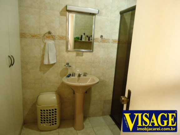 Imagem Casa com 2 Quartos à Venda, 190 m² em Centro - Jacareí Imagem Casa com 2 Quartos à Venda, 190 m² em Centro - Jacareí