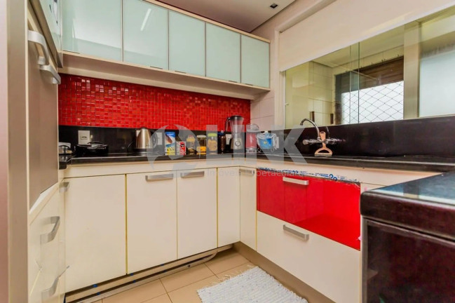 Imagem Apartamento com 3 Quartos à Venda, 94 m² em Cristo Redentor - Porto Alegre Imagem Apartamento com 3 Quartos à Venda, 94 m² em Cristo Redentor - Porto Alegre