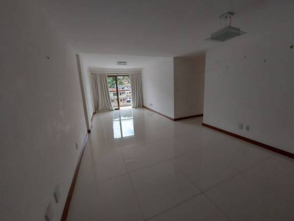 Imagem Apartamento com 3 Quartos à Venda, 106 m² em Várzea - Teresópolis Imagem Apartamento com 3 Quartos à Venda, 106 m² em Várzea - Teresópolis