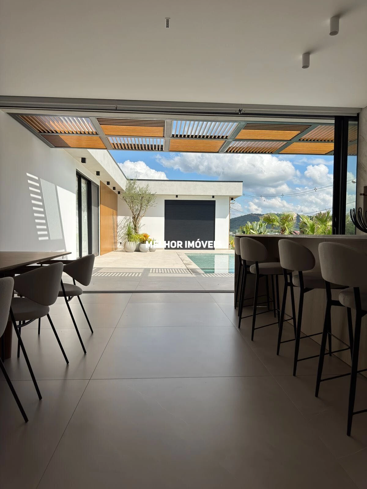 Imagem Casa de Condomínio com 5 Quartos à Venda, 648 m² em Santa Regina - Camboriú Imagem Casa de Condomínio com 5 Quartos à Venda, 648 m² em Santa Regina - Camboriú
