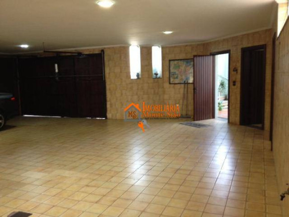 Imagem Sobrado com 4 Quartos à Venda, 530 m² em Vila Galvão - Guarulhos Imagem Sobrado com 4 Quartos à Venda, 530 m² em Vila Galvão - Guarulhos