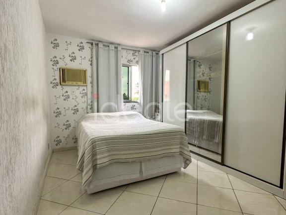 Imagem Casa com 9 Quartos à Venda,  em Taquara - Rio De Janeiro