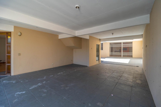 Imagem Casa com 3 Quartos à Venda, 280 m² em Seminário - Curitiba Imagem Casa com 3 Quartos à Venda, 280 m² em Seminário - Curitiba