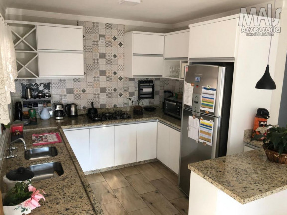 Imagem Casa com 3 Quartos à Venda, 197 m² em Ouro Branco - Novo Hamburgo Imagem Casa com 3 Quartos à Venda, 197 m² em Ouro Branco - Novo Hamburgo