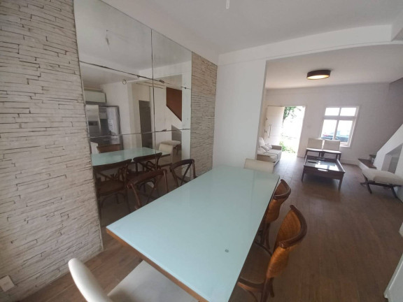 Imagem Casa de Condomínio com 3 Quartos para Alugar, 130 m² em Parque Colonial - São Paulo