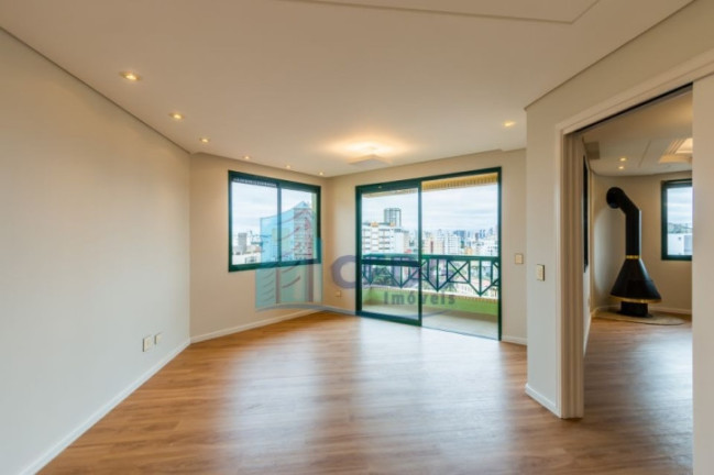 Imagem Apartamento com 3 Quartos à Venda, 149 m² em Centro - Curitiba