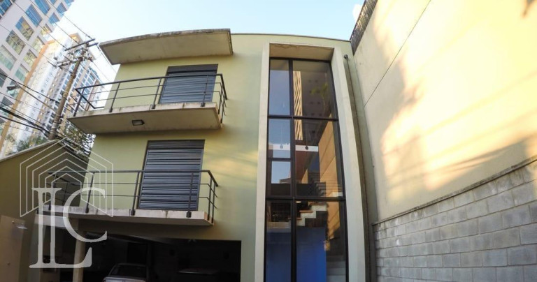 Imagem Casa com 10 Quartos à Venda, 350 m² em Campo Belo - São Paulo