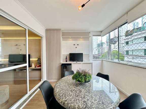 Imagem Apartamento com 3 Quartos à Venda, 105 m² em Centro - Balneário Camboriú Imagem Apartamento com 3 Quartos à Venda, 105 m² em Centro - Balneário Camboriú
