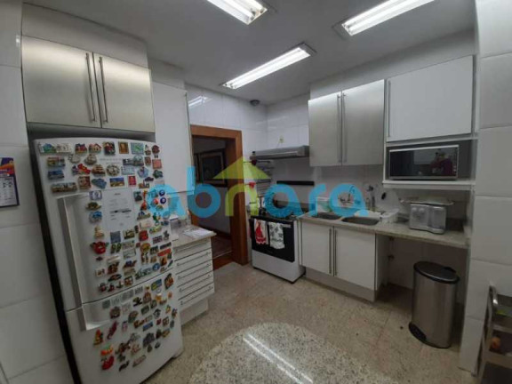Imagem Apartamento com 3 Quartos à Venda, 300 m² em Copacabana - Rio De Janeiro Imagem Apartamento com 3 Quartos à Venda, 300 m² em Copacabana - Rio De Janeiro