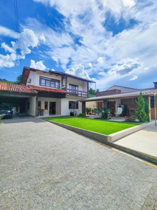 Casa com 4 Quartos à Venda, 290 m² em Xv De Novembro - Corupá