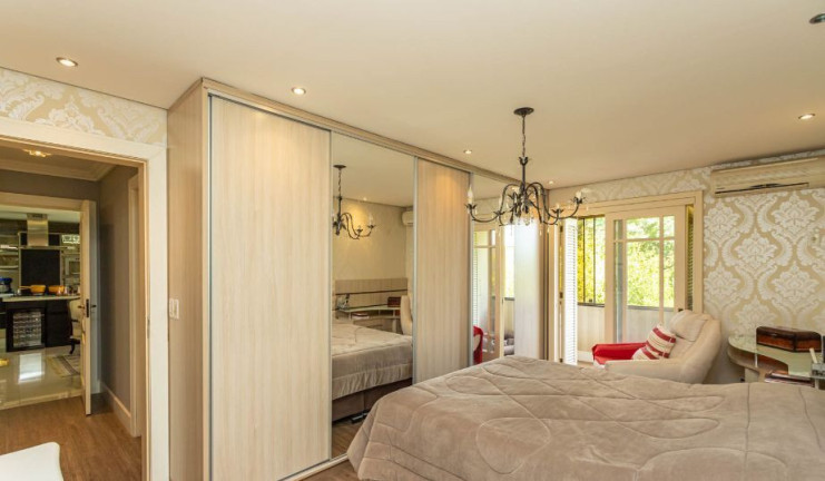 Imagem Cobertura com 3 Quartos à Venda, 252 m² em Jardim Itu - Porto Alegre
